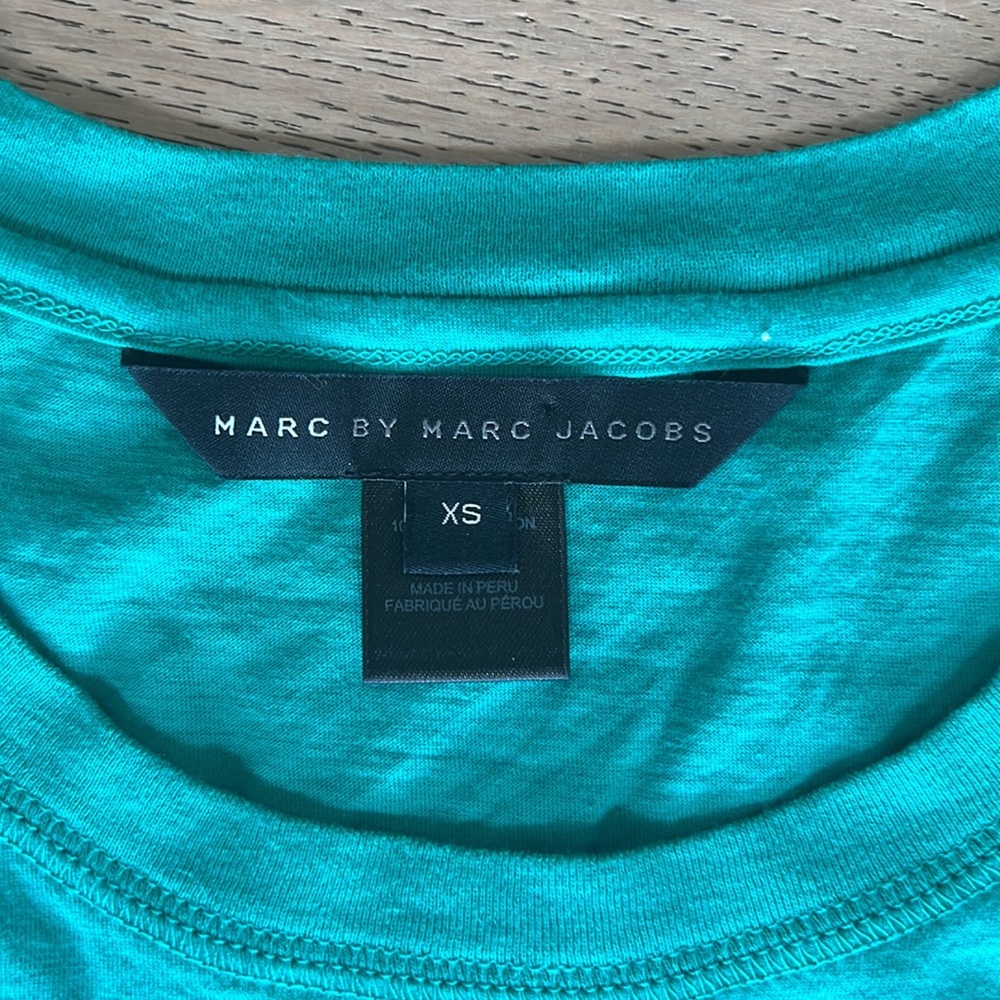 Marc Jacobs T-shirt. Super soft. Excellent condition. XS - Picture 3 of 3
